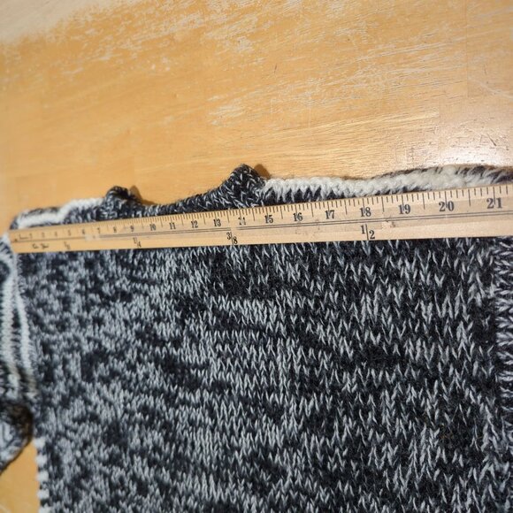 Permit Vintage Mens Sweater Sz M Geometric Black White Acrylic Triangle Pattern - Picture 11 of 16